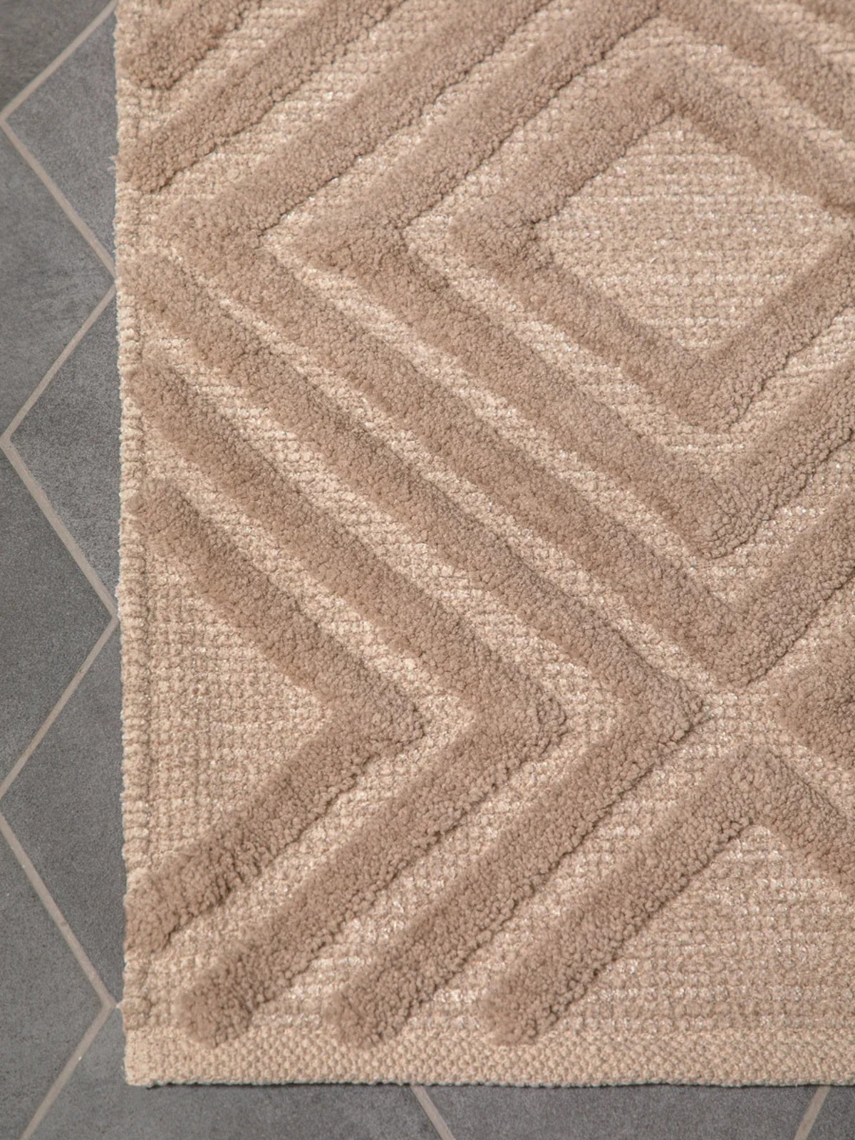 שטיח אמבטיה הוטל בז'