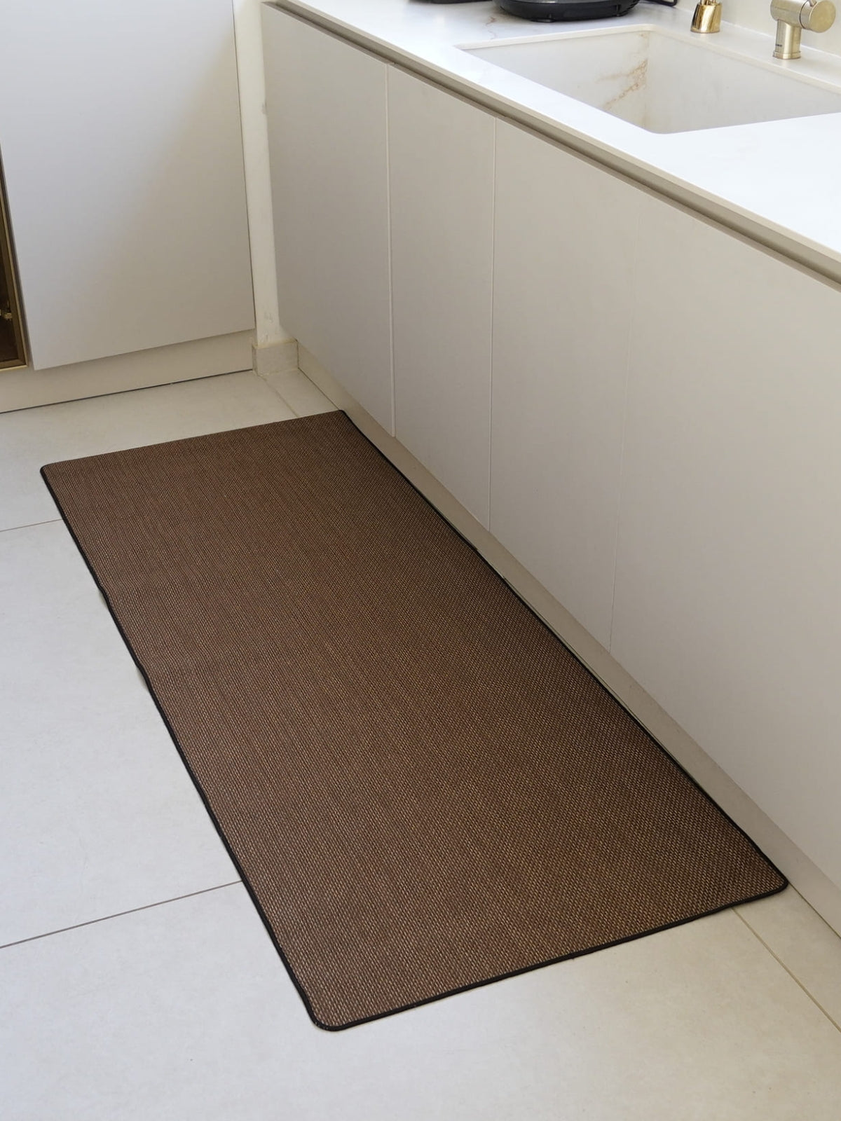 שטיח אלסטי פבריק חום 70*130 ס"מ