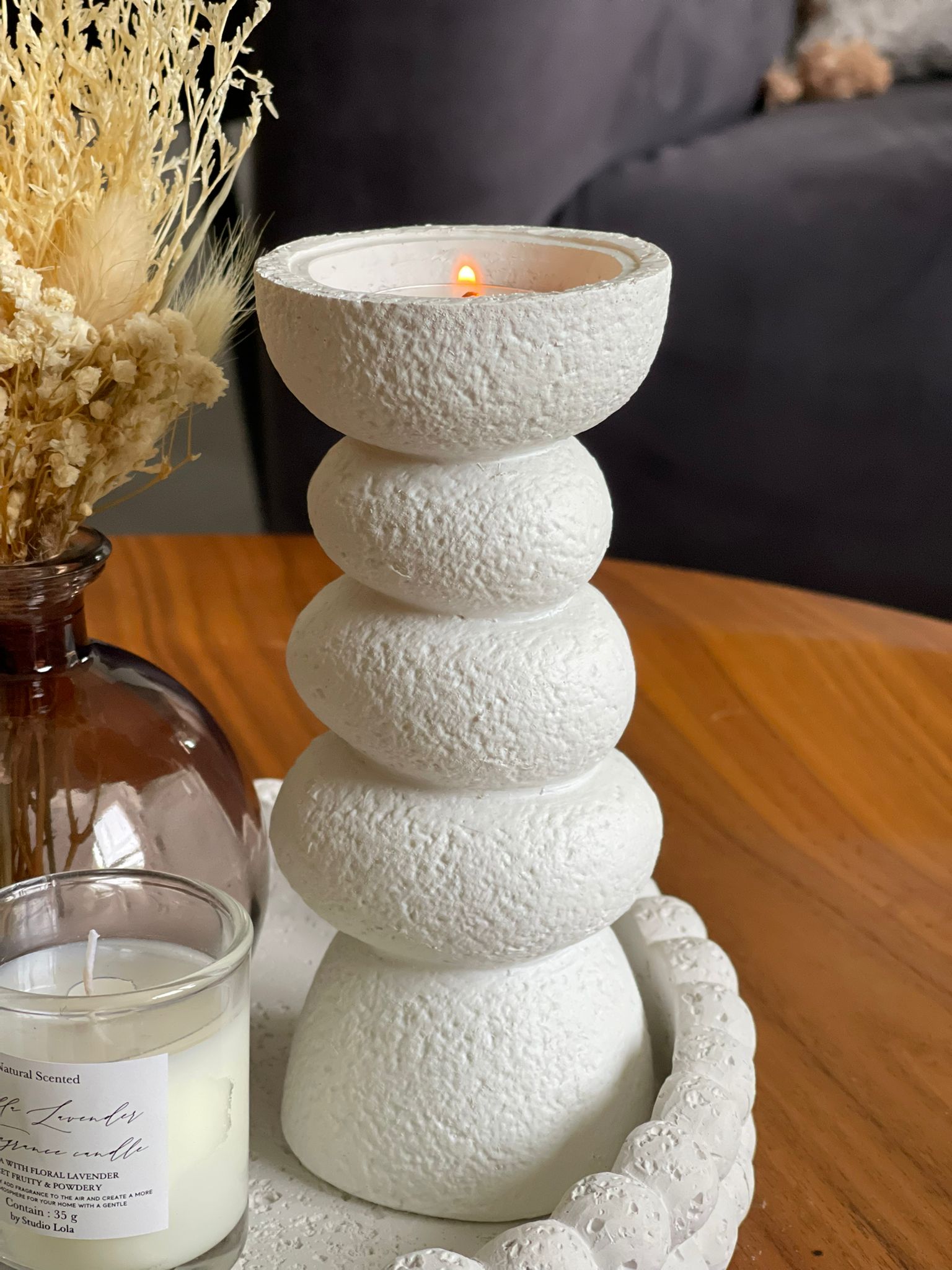 פמוט דמוי אבן לבן מעוגל