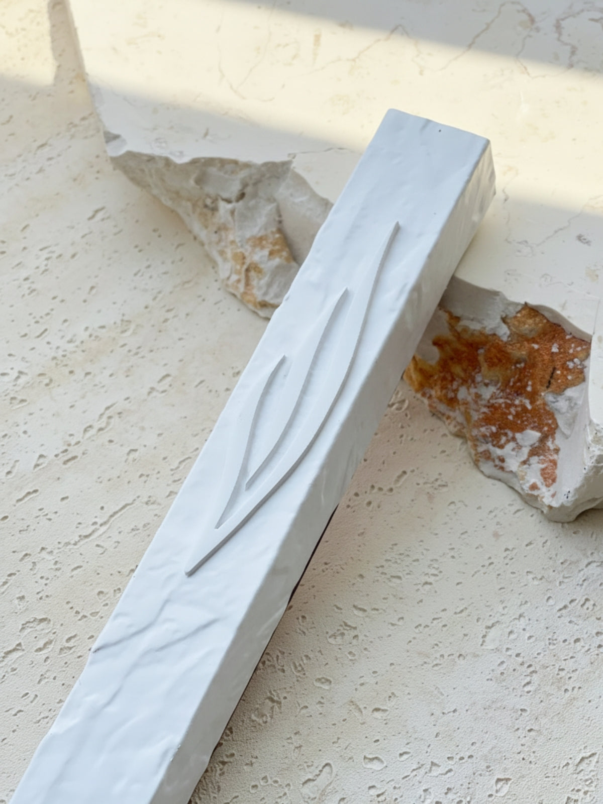 בית מזוזה לבן מינרל לקלף 15