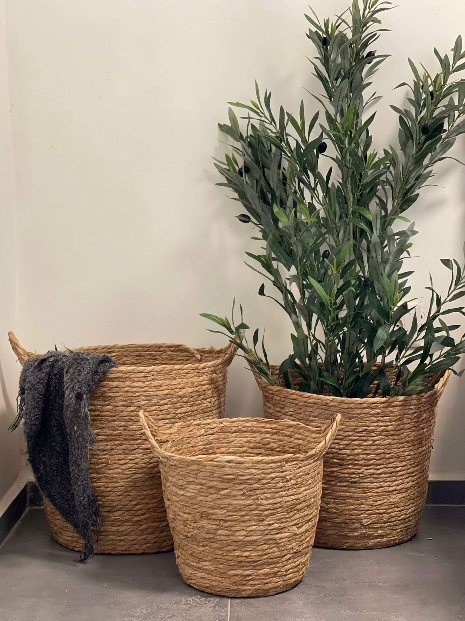 סל קש עגול עם ידיות אקו