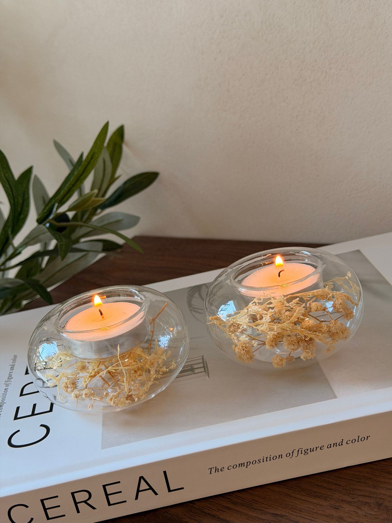 פמוט זכוכית בשילוב גיבסנית