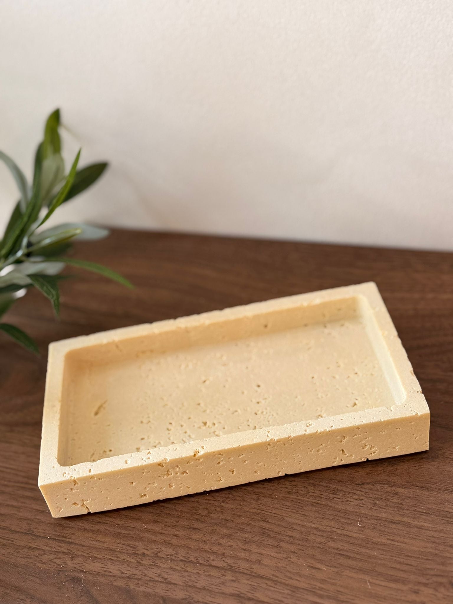 מגש טרוורטין פולי מלבני בז'