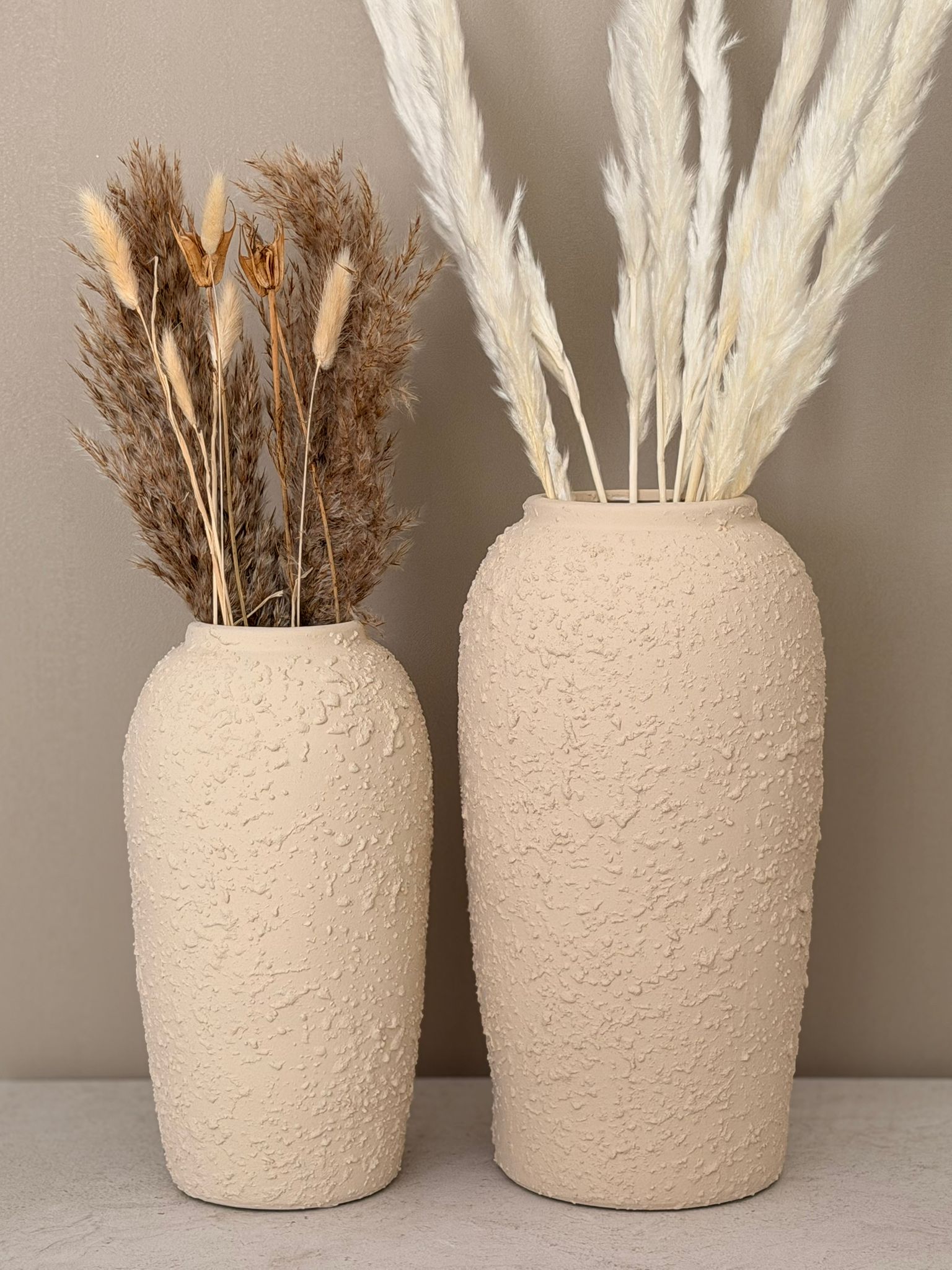 אגרטל חרס גיר אוף-ווייט