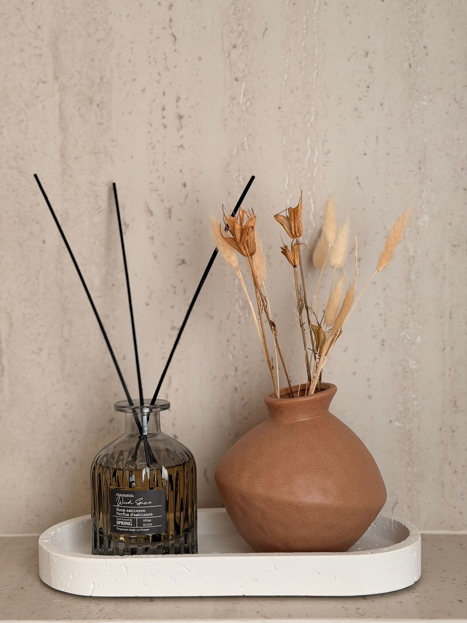 מגש טרוורטין פולי אובלי לבן