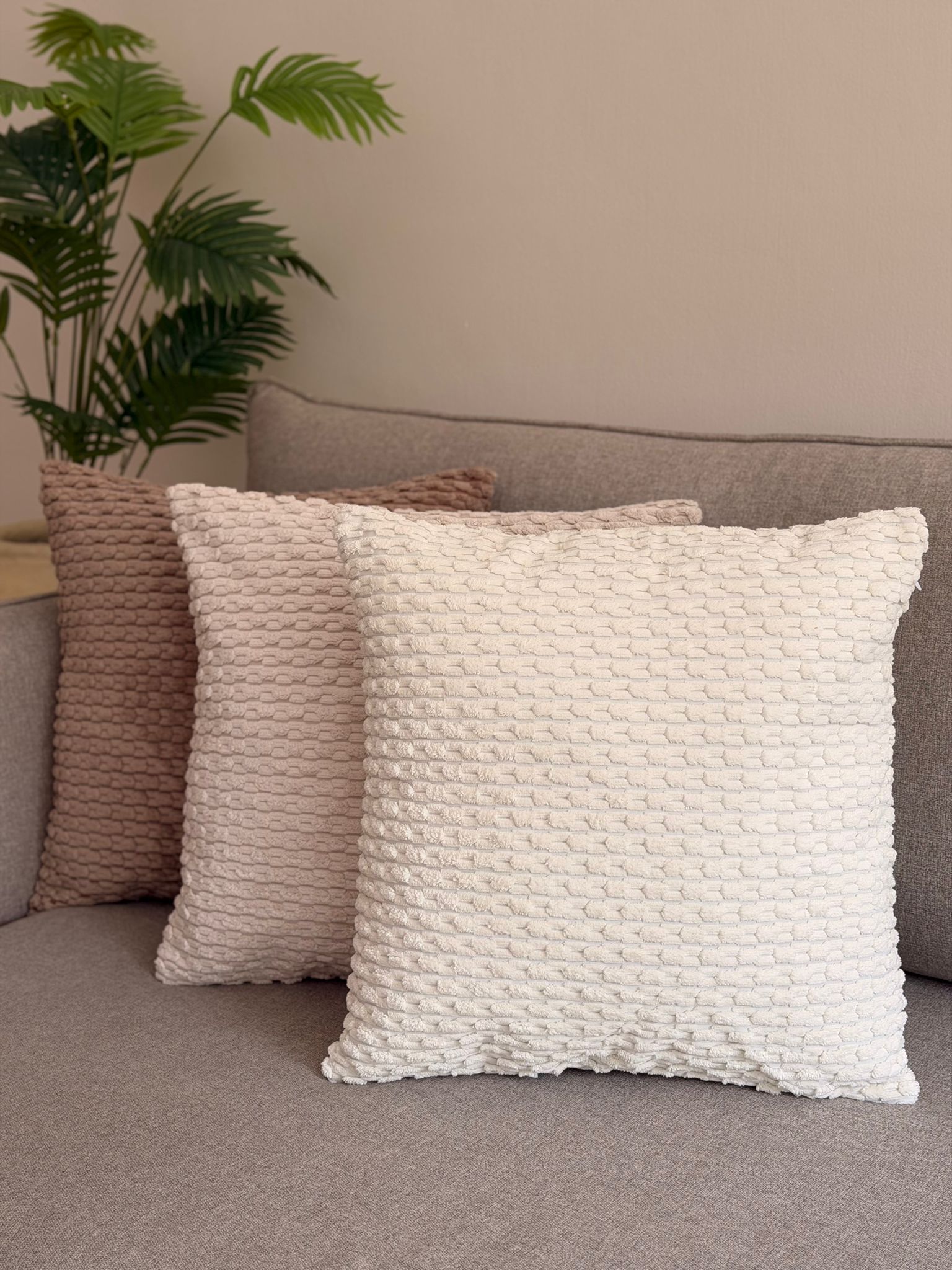 כרית נוי מרובעת בריידס