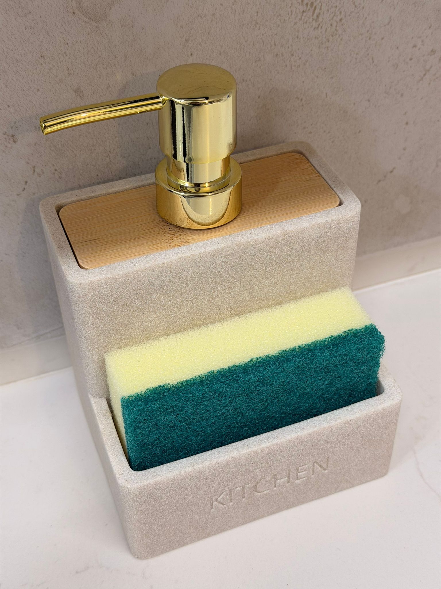 דיספנסר כלים אבן בשילוב עץ