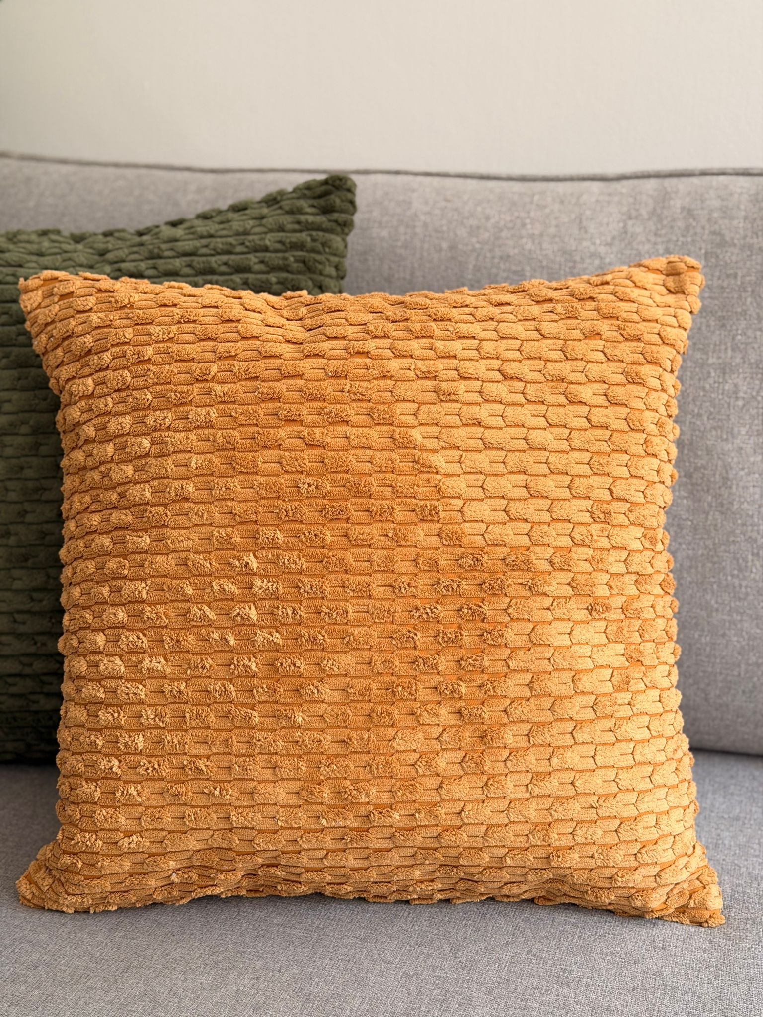 כרית נוי מרובעת בריידס