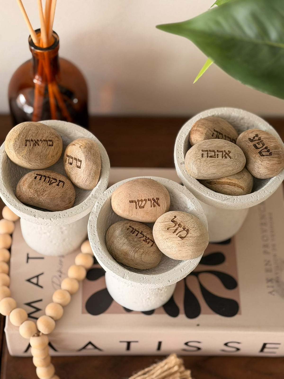 אבן עץ דקורטיבית-מגוון מילים לבחירה