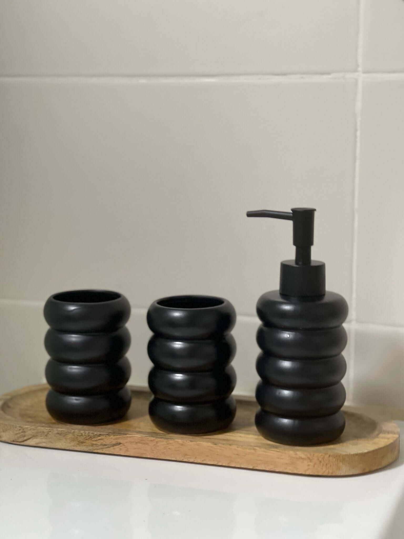 סט אמבטיה ספיירל שחור