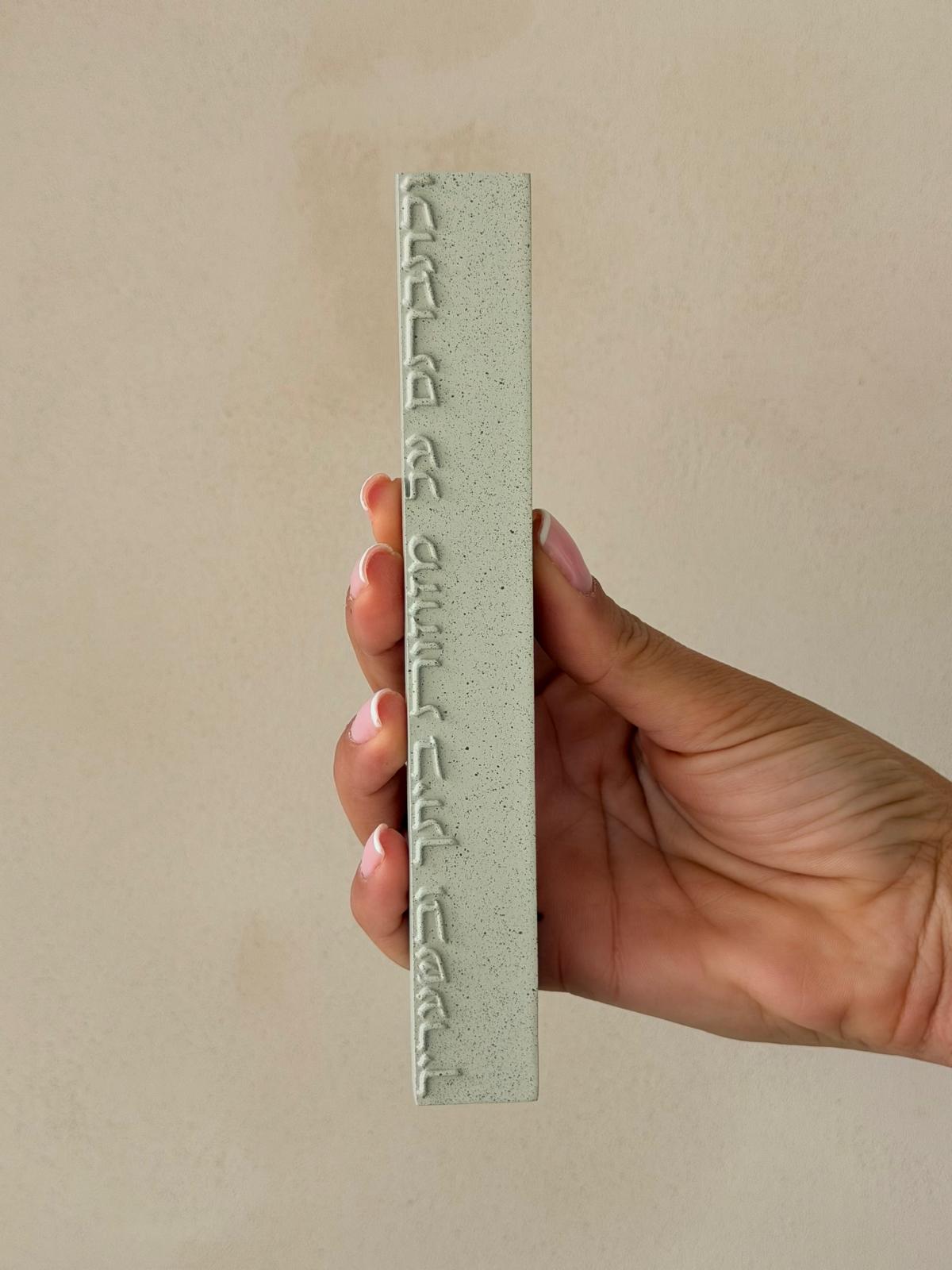 בית מזוזה דמוי אבן וכתבתם לקלף 15