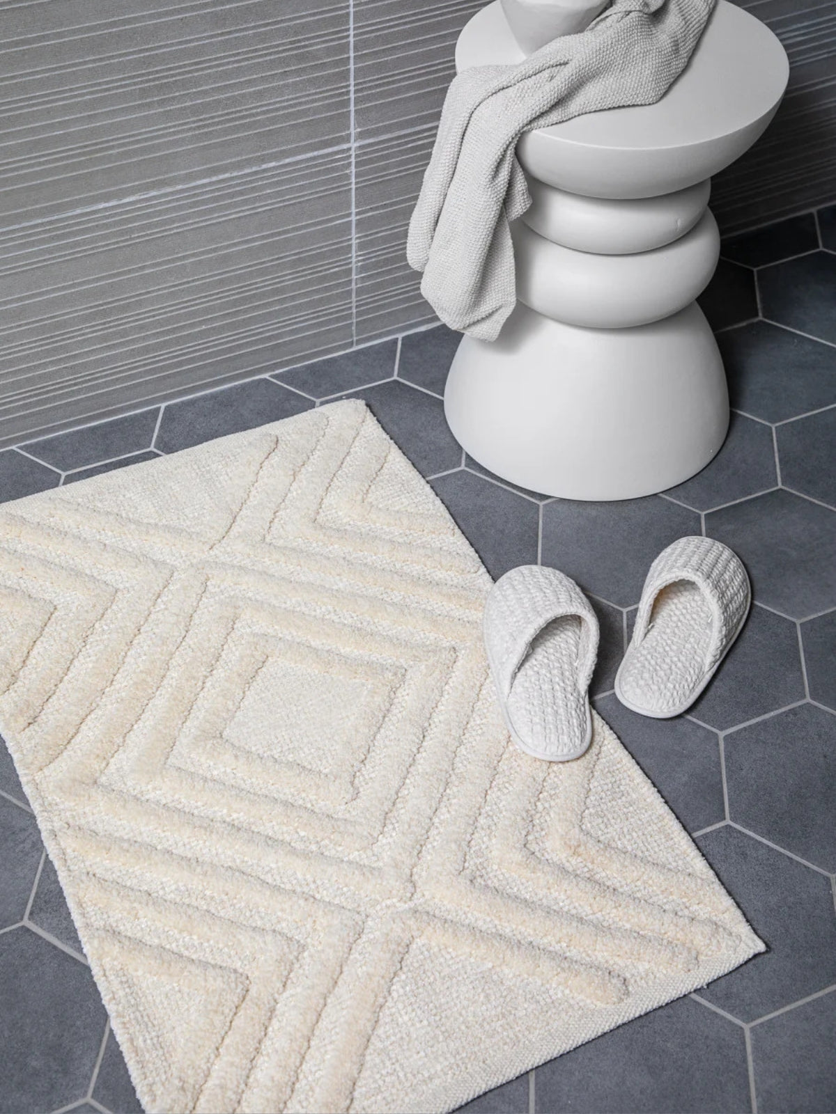 שטיח אמבטיה הוטל שמנת