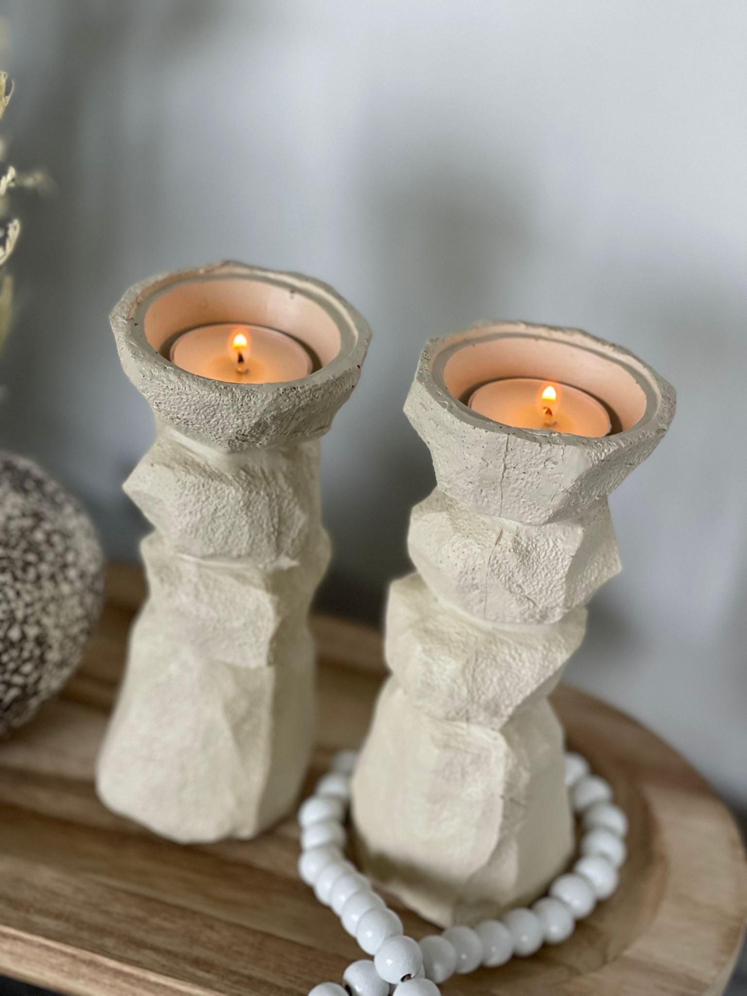 פמוט דמוי אבן בז' רוק