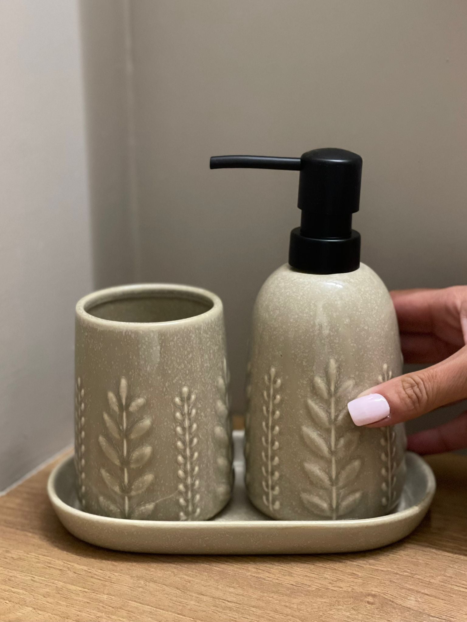 סט אמבטיה ליבס בז' - 3 חלקים