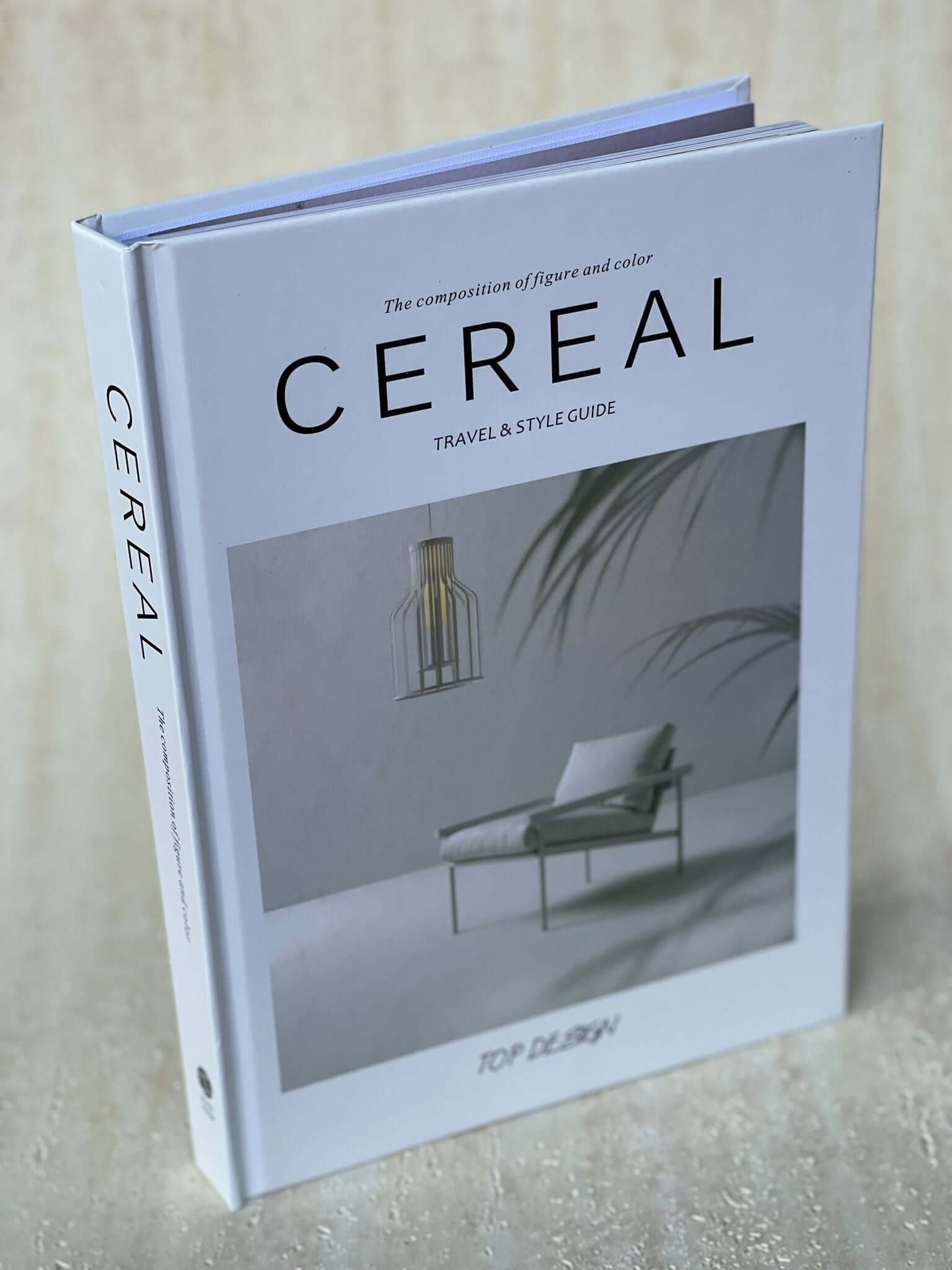 ספר עיצוב נפתח עם דפים - CEREAL