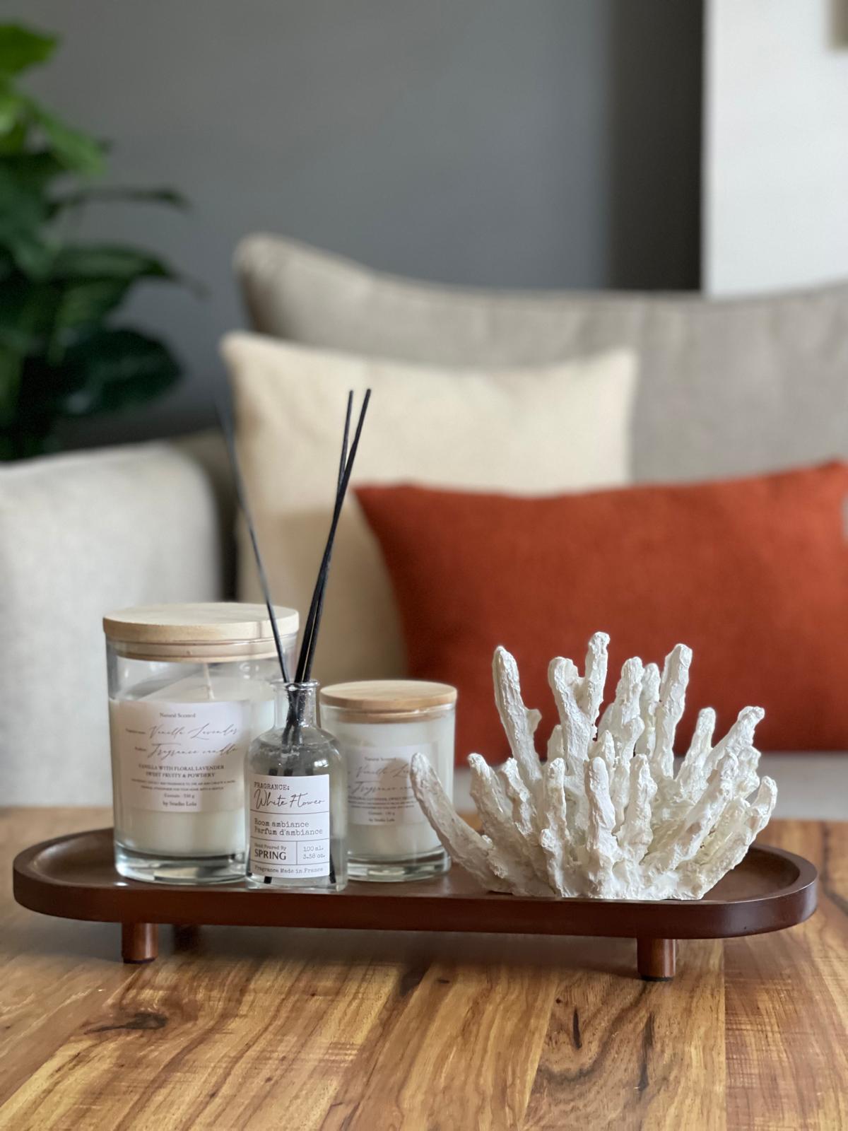 מגש עץ אגוז אובלי מוגבה