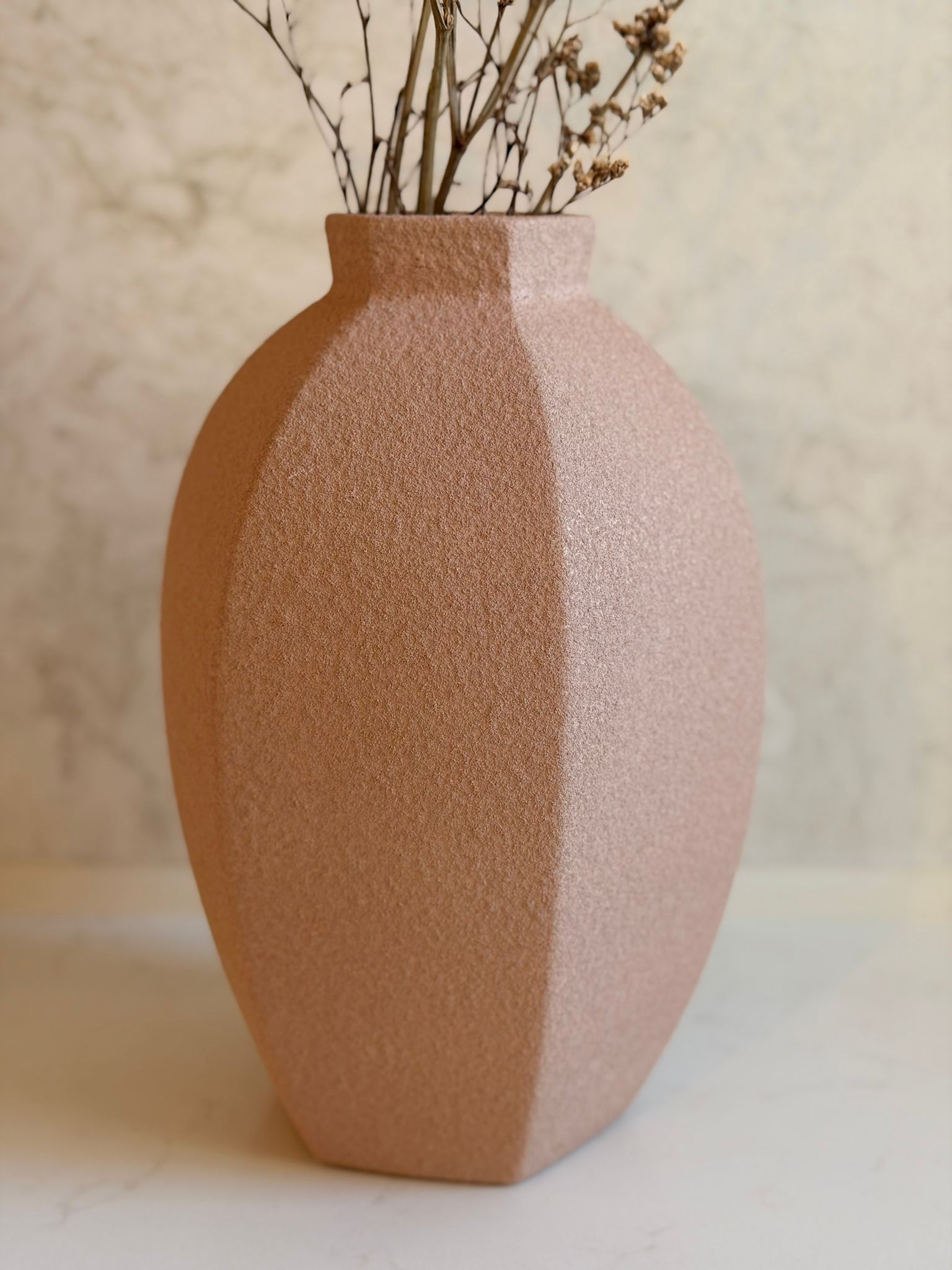 אגרטל חרס חום ריבס