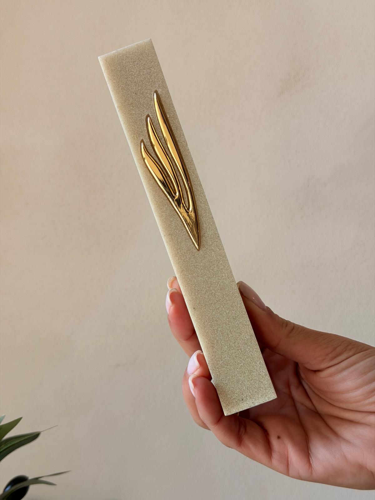 בית מזוזה בז' כנף זהב