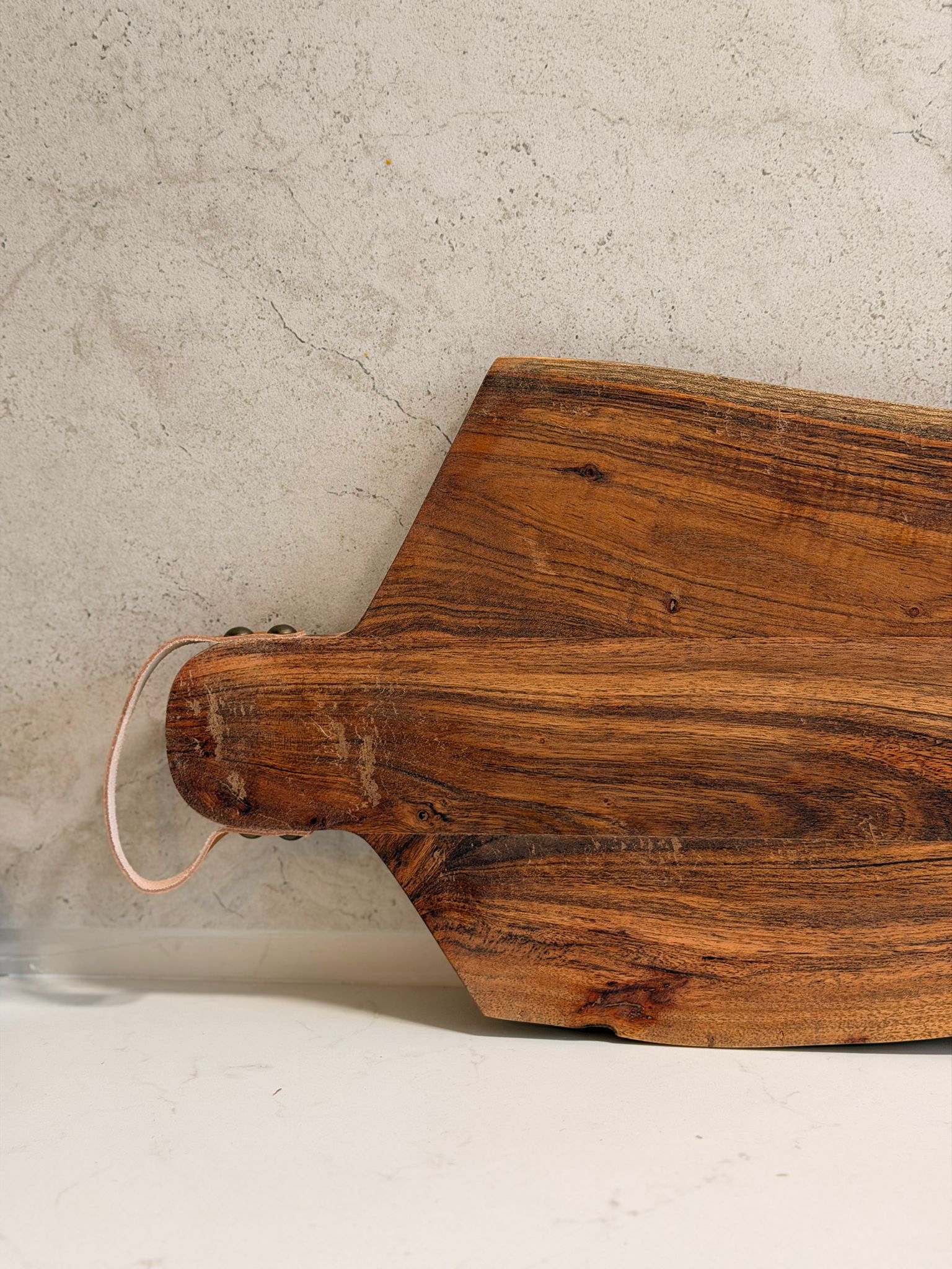 בוצ'ר חיתוך והגשה מעץ שיטה