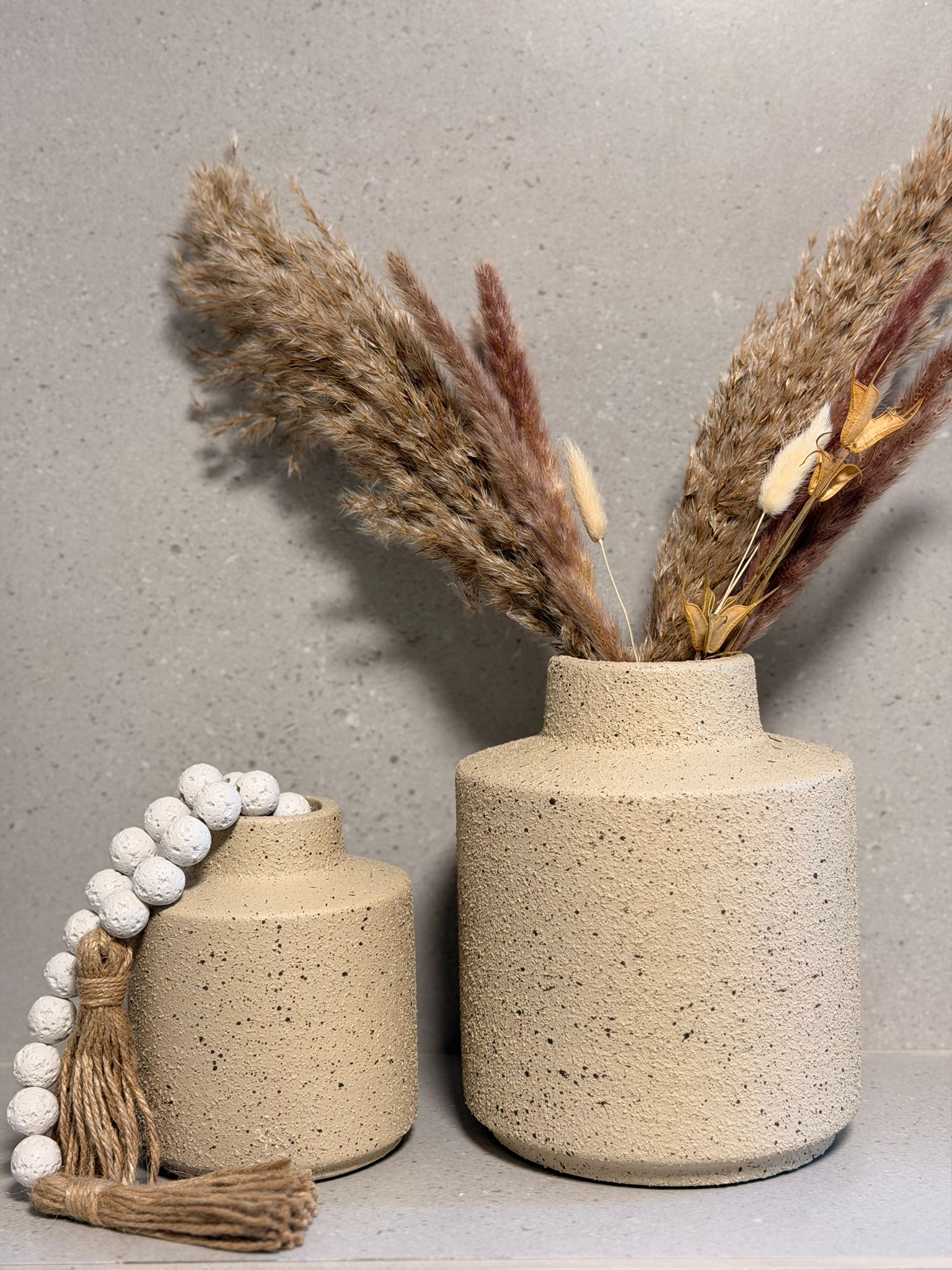 אגרטל אבן טוטם בז'