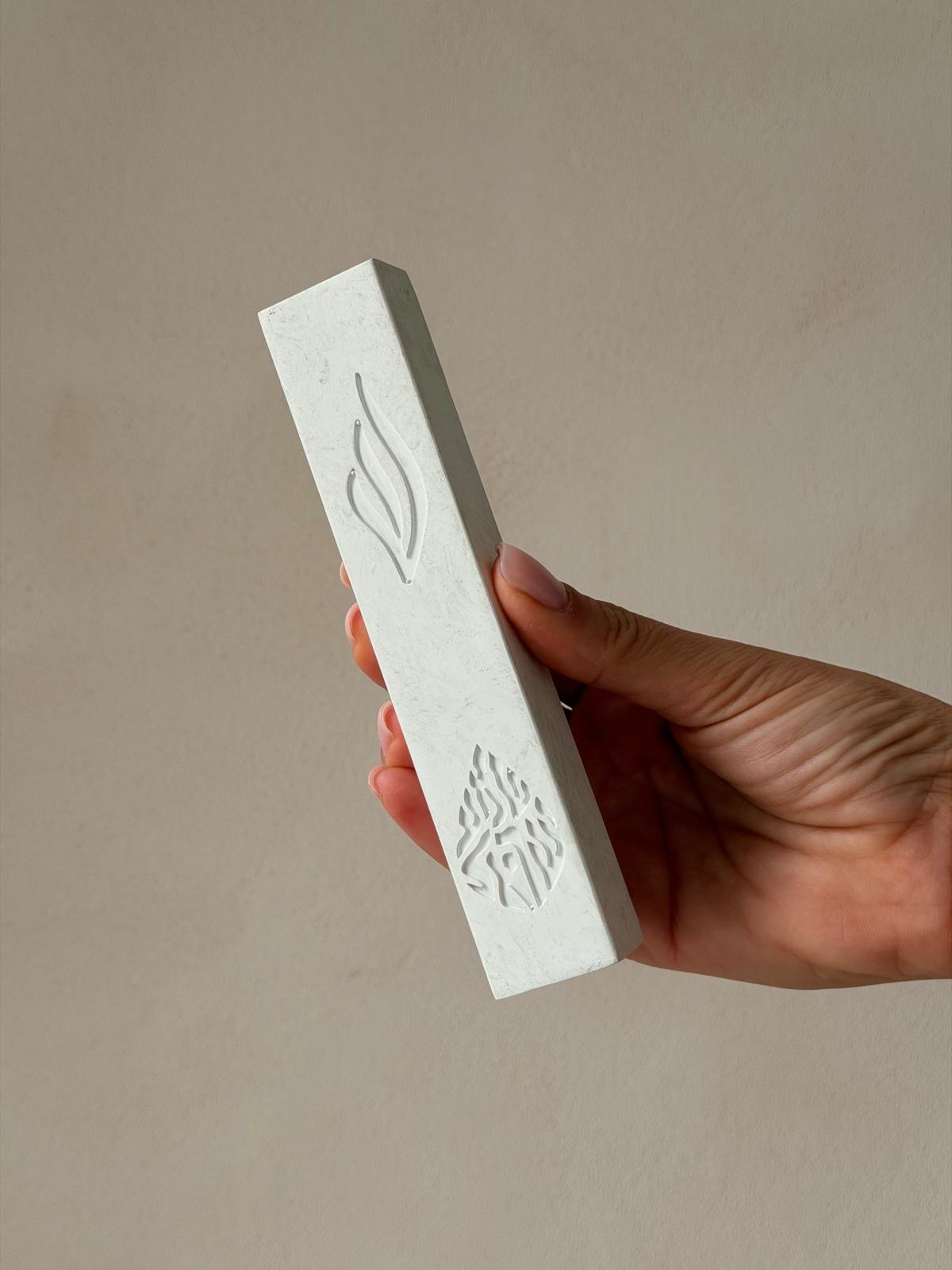 בית מזוזה בגוון מולבן לקלף 12