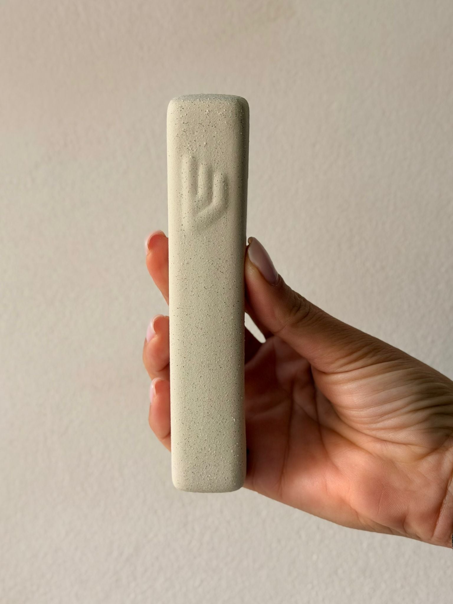 בית מזוזה עשוי חרס מעוז גוון חול