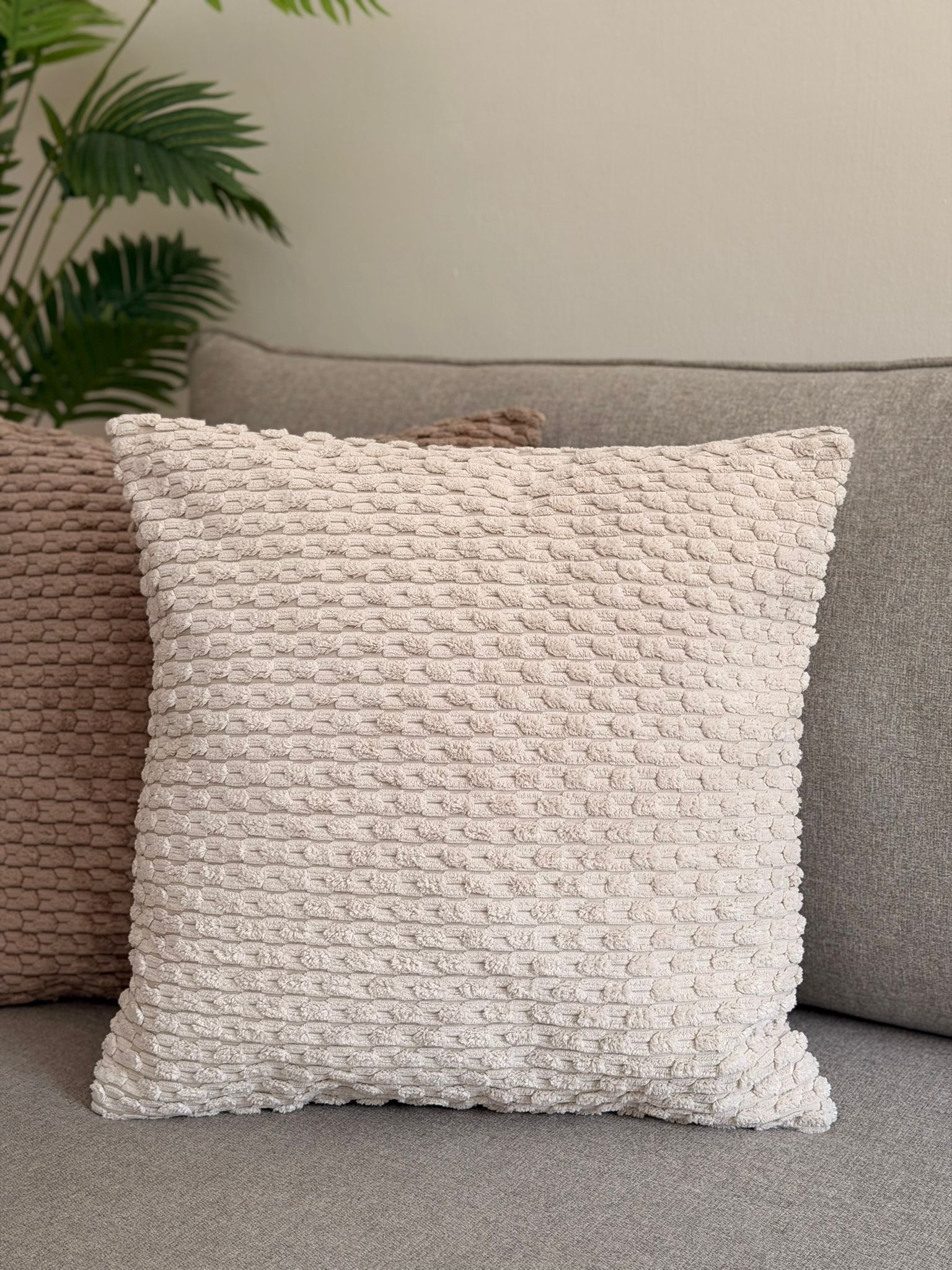 כרית נוי מרובעת בריידס