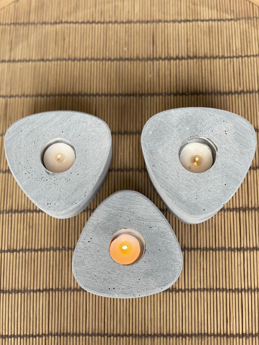 פמוט בטון טריו - גודל לבחירה - 1item