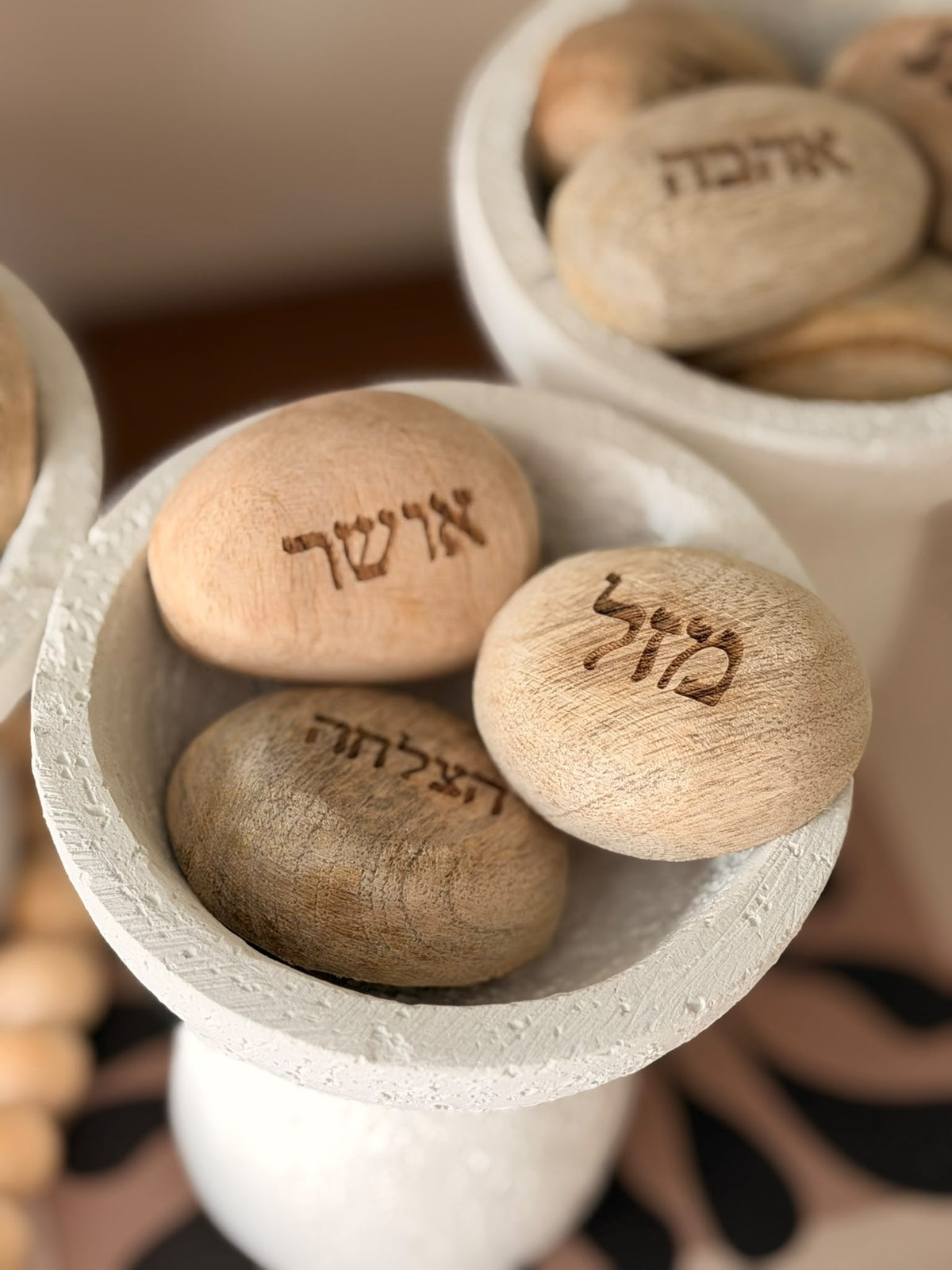 אבן עץ מנגו חרוטה, מתנה אישית ומשמעותית
