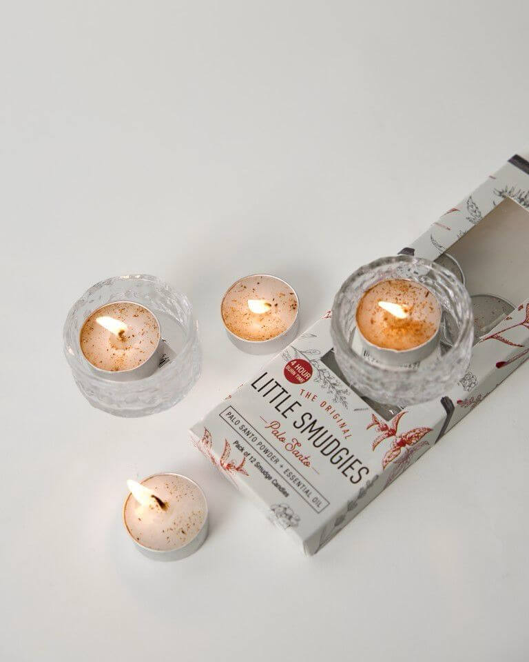 מארז נרות בשילוב שבבי קטורת - 1item