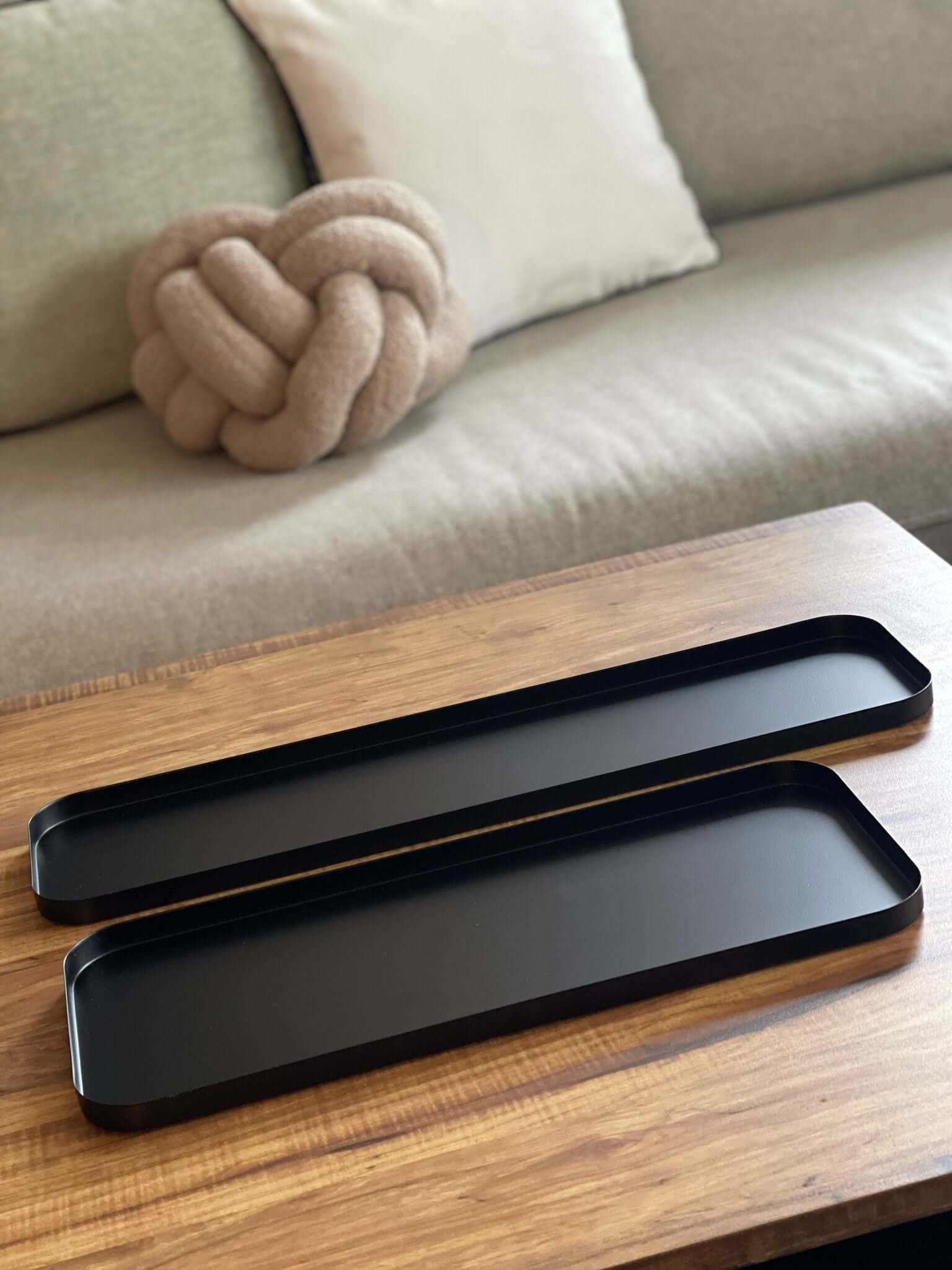 מגש מתכת מלבני שחור מינימליסט - 1item