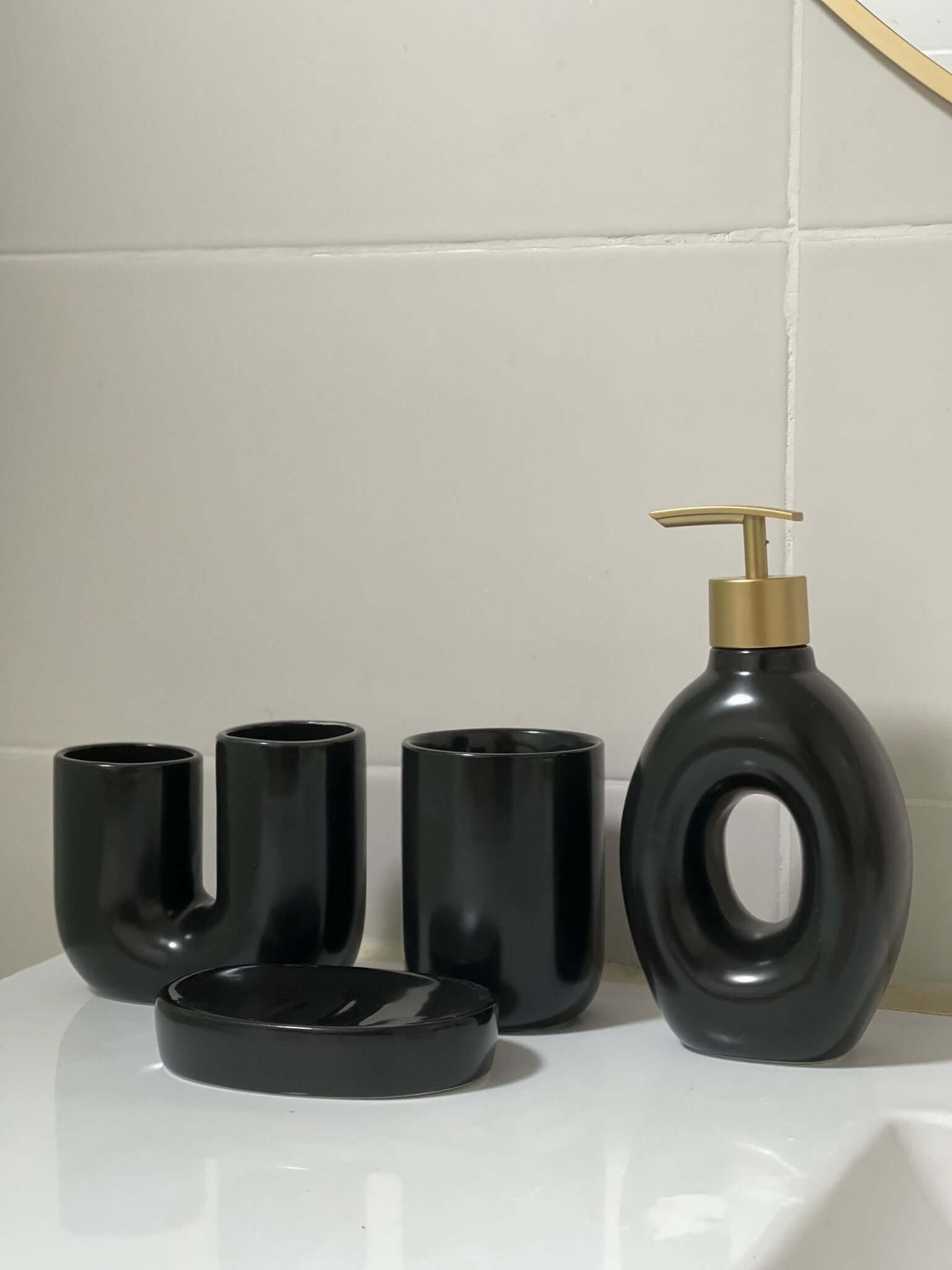 סט רחצה הולי שחור - 4 חלקים - 1item