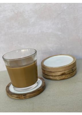 סט תחתיות קפה עגולות מעץ - לבן